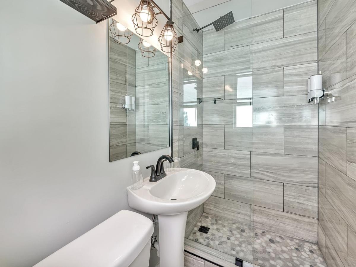 Dania Beach Holiday Retreat International Airportアパートメント エクステリア 写真